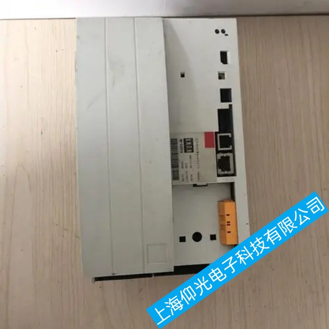 �ɶ�KUKA�쿨�C����KR 30-3�����c��λ�CͨӍ�������ϾS���ļҿ�